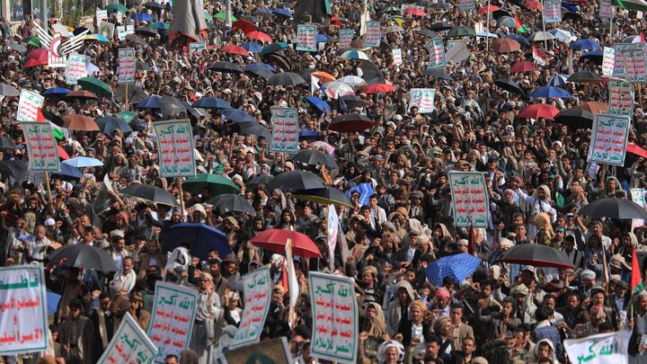 تقرير مصور/ مسيرة جماهيرية كبرى في العاصمة اليمنية نصرة للشعب الفلسطيني المظلوم
