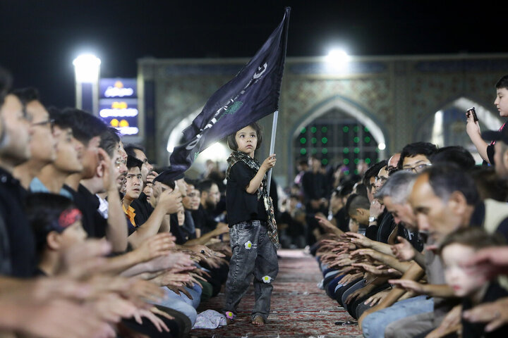Photos: Afghan migrant mourning groups gather at Imam Reza Shrine