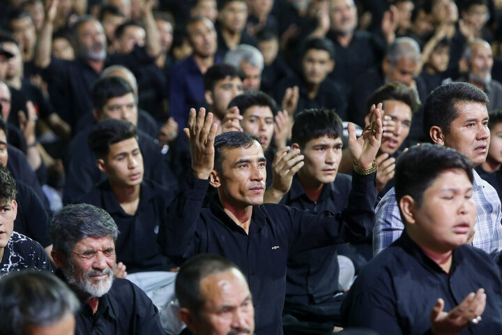Photos: Afghan migrant mourning groups gather at Imam Reza Shrine