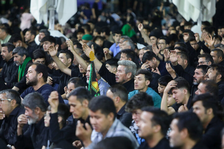 Photos: Afghan migrant mourning groups gather at Imam Reza Shrine