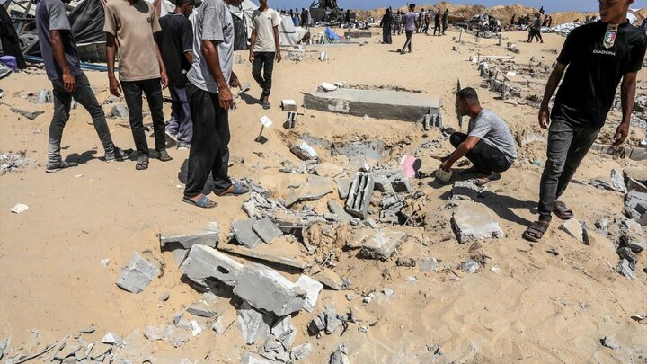 نظامیان صهیونیست یک قبرستان فلسطینی را در خان یونس ویران کرد