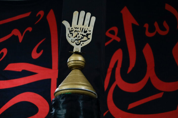 تقرير مصور/ مراسم عزاء موکب الإمام موسی بن جعفر(ع) في الحرم الرضوي الشریف