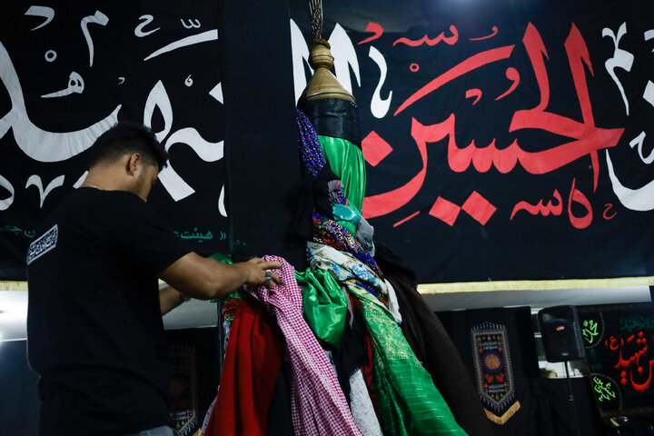 تقرير مصور/ مراسم عزاء موکب الإمام موسی بن جعفر(ع) في الحرم الرضوي الشریف