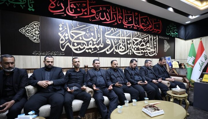 تقرير مصور/ الأمين العام للعتبة الحسينية يكرّم كوادر قسم الخدمية بعد نجاح خطة احياء مراسم محرم