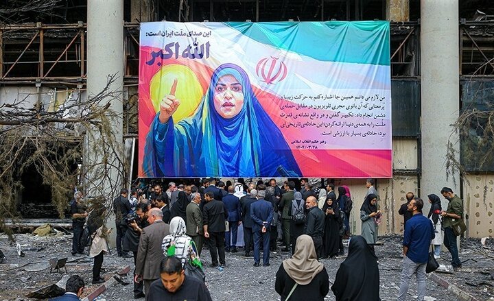 بازدید سفرای خارجی از ساختمان شیشه‌ای صدا و سیما