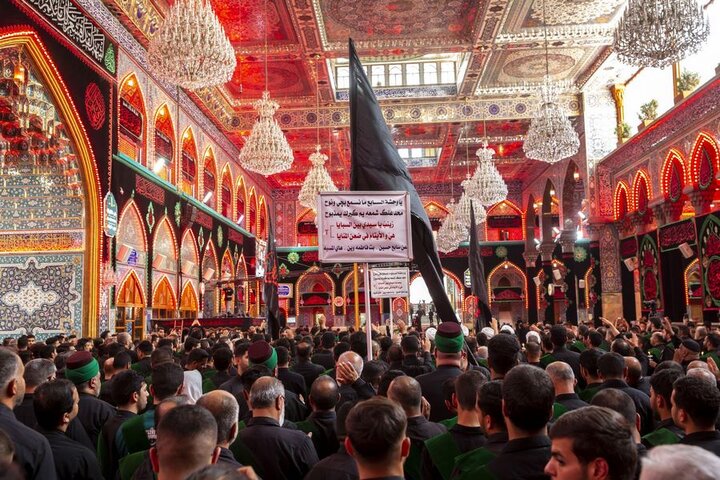 إحياء اليوم السابع لذكرى شهادة الإمام الحسين (ع) عَبرَ موكب عزاءٍ موحّد العتبتين المقدستين في كربلاء