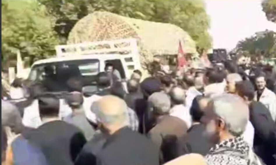 فيديو | تشييع شهداء  العدوان الصهيوني في مدينة كاشان
