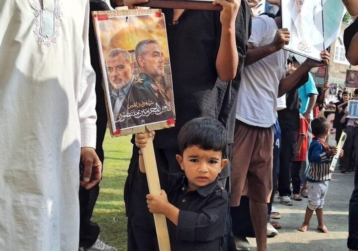 تقرير مصور/ مسيرات تضامنية في الكشمير الهندي دعما لإيران وقائد الثورة الاسلامية