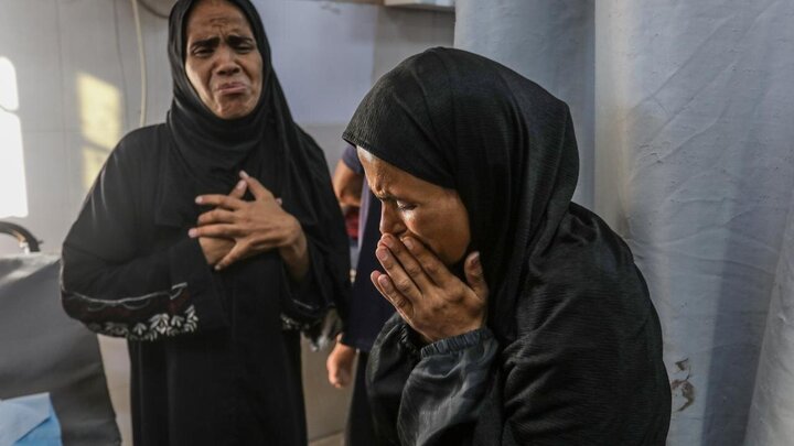 Informe fotográfico | Continúan los mortales ataques del régimen sionista contra Gaza