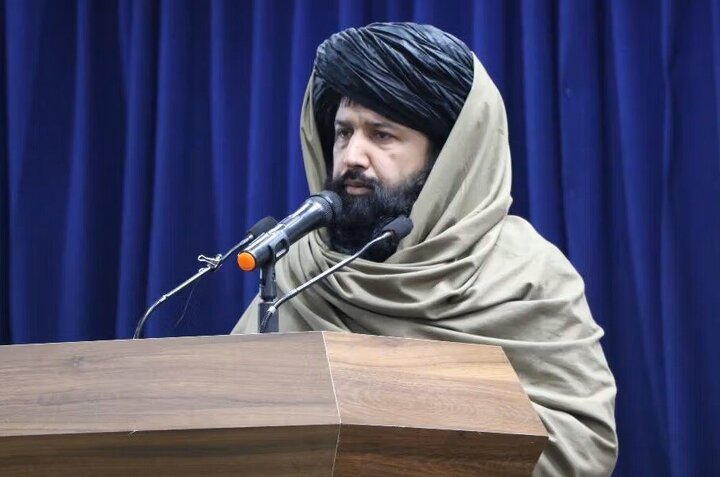 Wezîrê Perwerdehiya Bilind a Talîbanê: Bicîhanîna Şerîetê pêşîniya me ye / Qedexekirina perwerdehiya keçên Afxanî