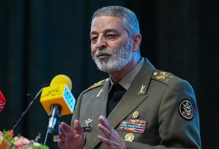 هشدار رئیس ستاد کل نیروهای مسلح به دشمنان/ شمشیر برّان نیروی هوافضا گردن دشمن را قطع کرد