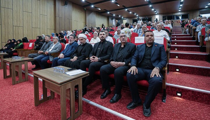 تقرير مصور/ تحت شعار “حب الحسين (ع) رمز الوحدة الإسلامية”.. إقامة ملتقى سنوي في تركيا