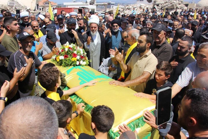 حزب الله وجماهير المقاومة يشيّعون الشّهيد وسام موسى في الخيام