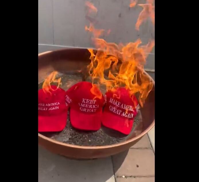 Video: "Burning of Trump effigy in United States