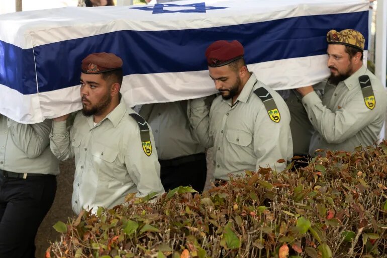 المعارضة الإسرائيلية تتهم نتنياهو بـ"بيع الجنود للبقاء في الحكم"