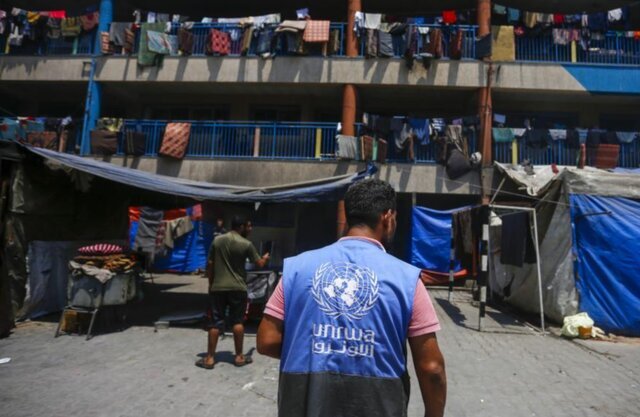 رژیم صهیونیستی برق و آب دفاتر آنروا (آژانس امدادرسانی سازمان ملل) را قطع کرد