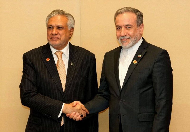 رایزنی عراقچی با وزیر امور خارجه پاکستان