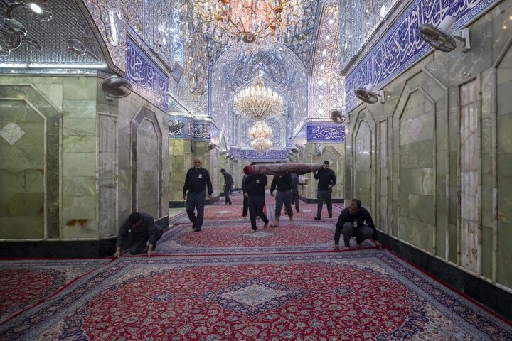 غسل حرم مرقد أبي الفضل العباس (عليه السلام)