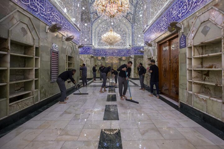 غسل حرم مرقد أبي الفضل العباس (عليه السلام)