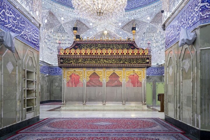 غسل حرم مرقد أبي الفضل العباس (عليه السلام)