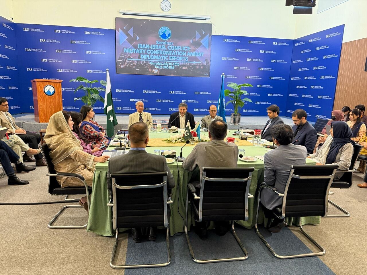 পাকিস্তানি বিশেষজ্ঞরা: ইহুদিবাদী সরকারের আগ্রাসনের প্রতি ইরানের প্রতিক্রিয়া ছিল বিস্ময়কর। পাকিস্তানি বিশেষজ্ঞরা: ইহুদিবাদী সরকারের আগ্রাসনের প্রতি ইরানের প্রতিক্রিয়া ছিল বিস্ময়কর।