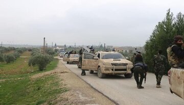 Uvamizi Wenye Silaha wa Vikosi vya Serikali ya Golani Kijijini chenye Waislamu wa Kishia Kando ya Homs