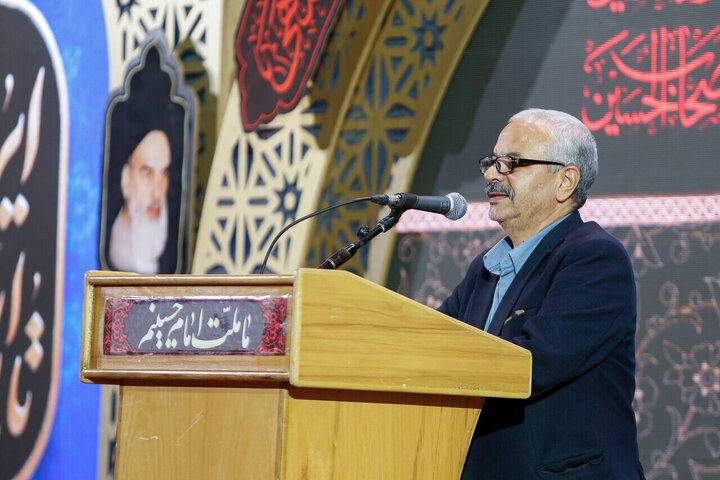 تقرير مصور/ أمسية شعرية في صحن القدس التابع للحرم الرضوي الطاهر بمدينة مشهد