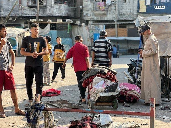 آثار الدمار جراء قصف الاحتلال لمدرسة أبو حلو التي تأوي النازحين وسط قطاع غزة