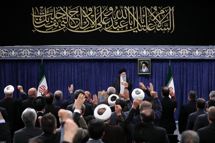 Informe fotográfico | El Líder Supremo de la Revolución Islámica de Irán recibe al presidente y a los altos cargos del Poder Judicial