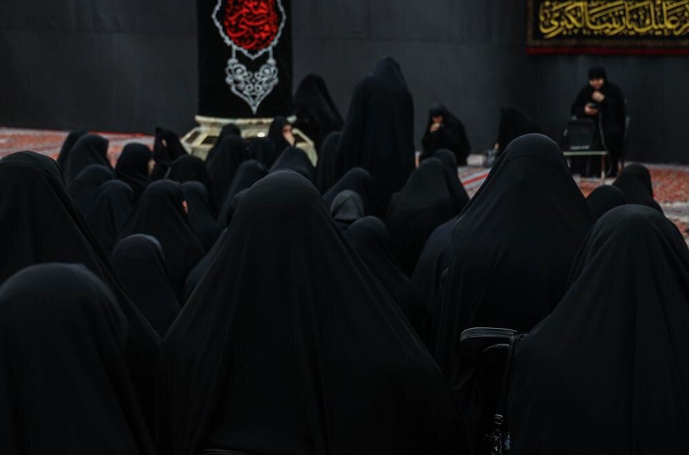 العتبة العلويّة المقدّسة تستقبل وفدًاً نسويًا من العتبة الحسينية المقدسة + صور