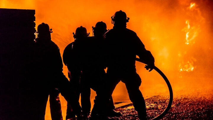 At least 60 people killed as fire hit Iraq's Kut city