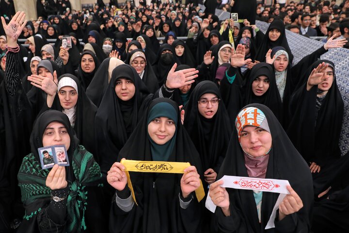 دخترم باحفظ عفت فعال اجتماعی باش!