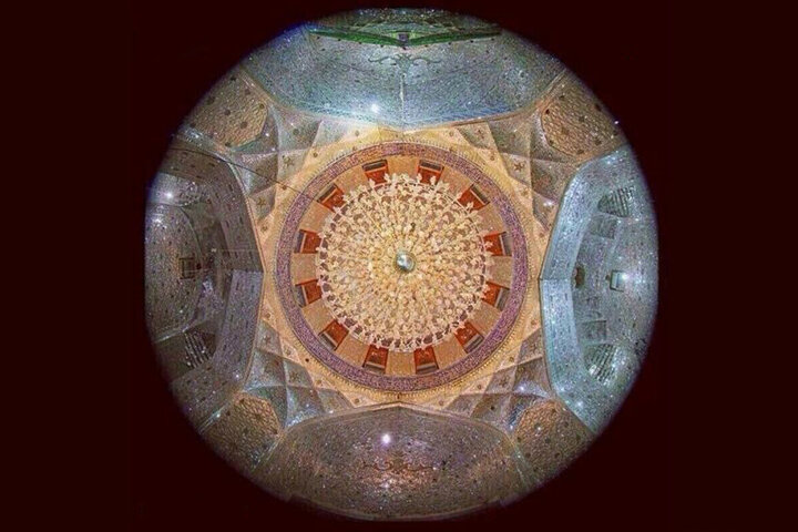 شبهه استجابت دعا در زیر قبه و گنبد امام حسین (ع)