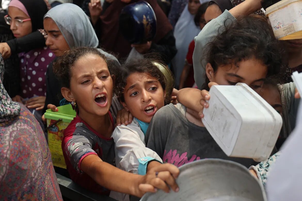 تقرير مصور/ مشاهد توثّق الجوع في زمن التخمة والإبادة في عصر الشاشات بقطاع غزة