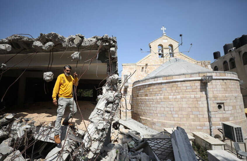 "حماس" تدين استهداف إسرائيل كنيسة دير اللاتين وتعتبره جريمة حرب جديدة