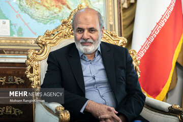 ئەحمەدیان: سیاسەتی ئێران لەسەر نەگۆڕینی ژێئۆپۆلیتیکی ناوچەکەیە
