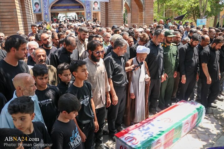تشییع پیکر مطهر شهید مدافع وطن «حسین معینی» در منطقه کربکند اصفهان