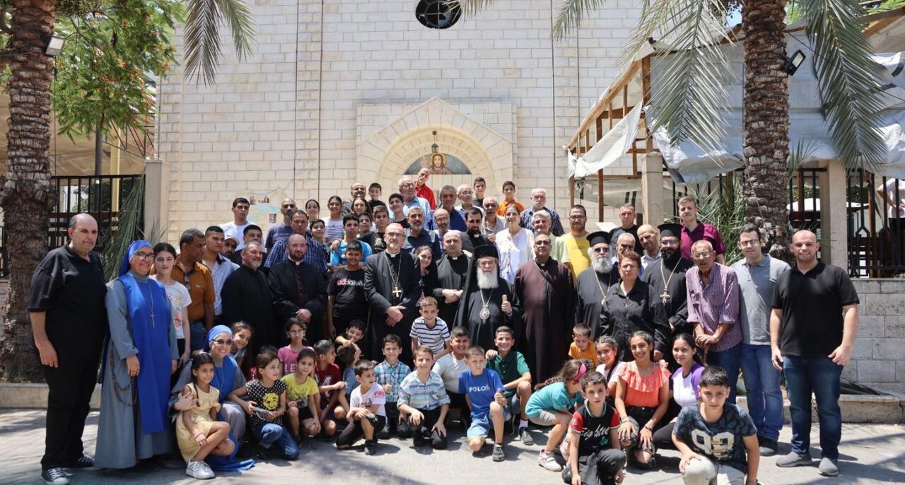 Los patriarcas cristianos visitan Gaza tras el ataque israelí a la iglesia católica: la ofensiva de Israel desata la condena mundial
