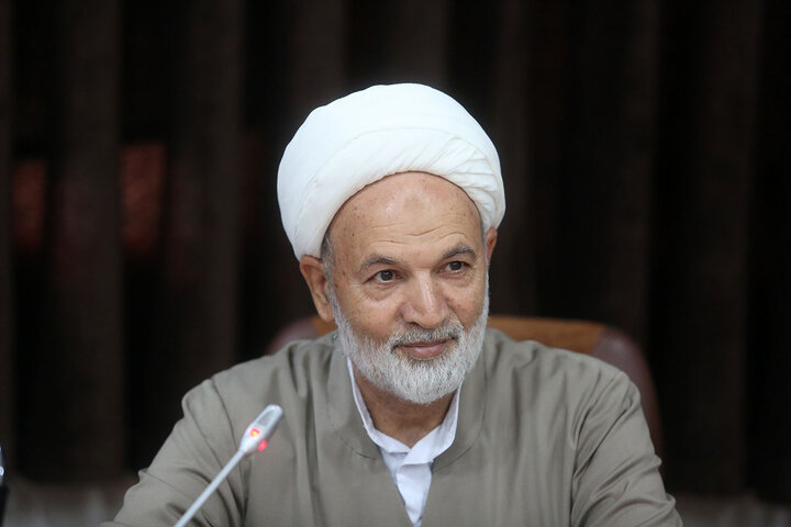 گزارش تصویری | تقدیر از مدیر شبکه قرآن در قم