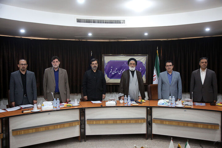 گزارش تصویری | تقدیر از مدیر شبکه قرآن در قم