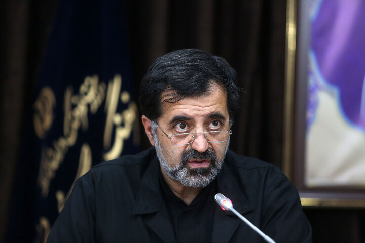 گزارش تصویری | تقدیر از مدیر شبکه قرآن در قم