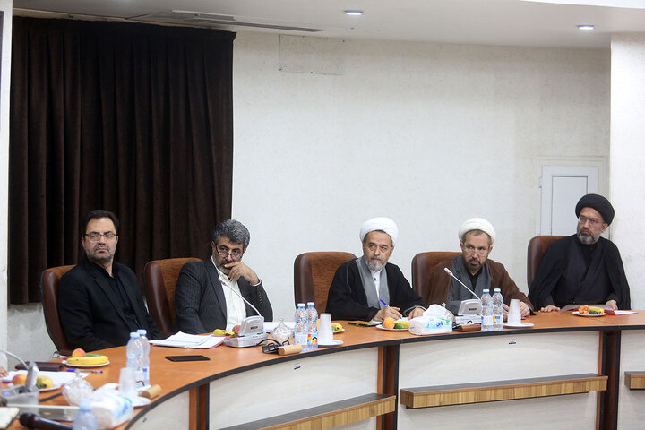 گزارش تصویری | تقدیر از مدیر شبکه قرآن در قم