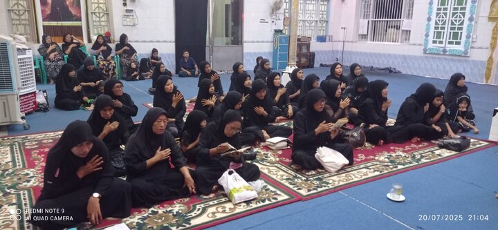 ပြည် ကျောင်းကြီးရှီအဟ် မတ်စ်ဂျစ်ဒ် တွင်  မုဟရမ် လ ၂၅ရက် ည   ၌  ပြုလုပ် ခဲ့သည့် မဂျ်လစ် စေ အေမာမ် စဂျာဒ် (အ.စ) ၏ ပုံရိပ်များ ။ ။ Photos