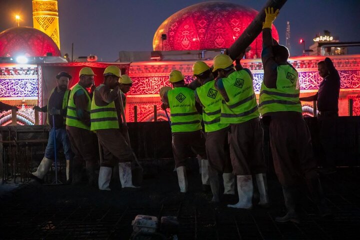 صبّ أكثر من 200 م³ من الخرسانة في المساحات الإضافية لصحن أم البنين (عليها السلام)