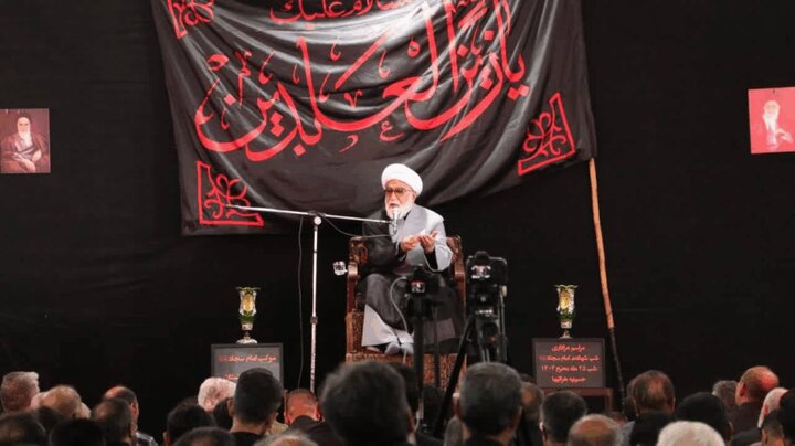 ویدئو | بزرگداشت شهدای حملات رژیم صهیونیستی جلوه وحدت ایران و افغانستان در حسینیه هراتی‌های مشهد