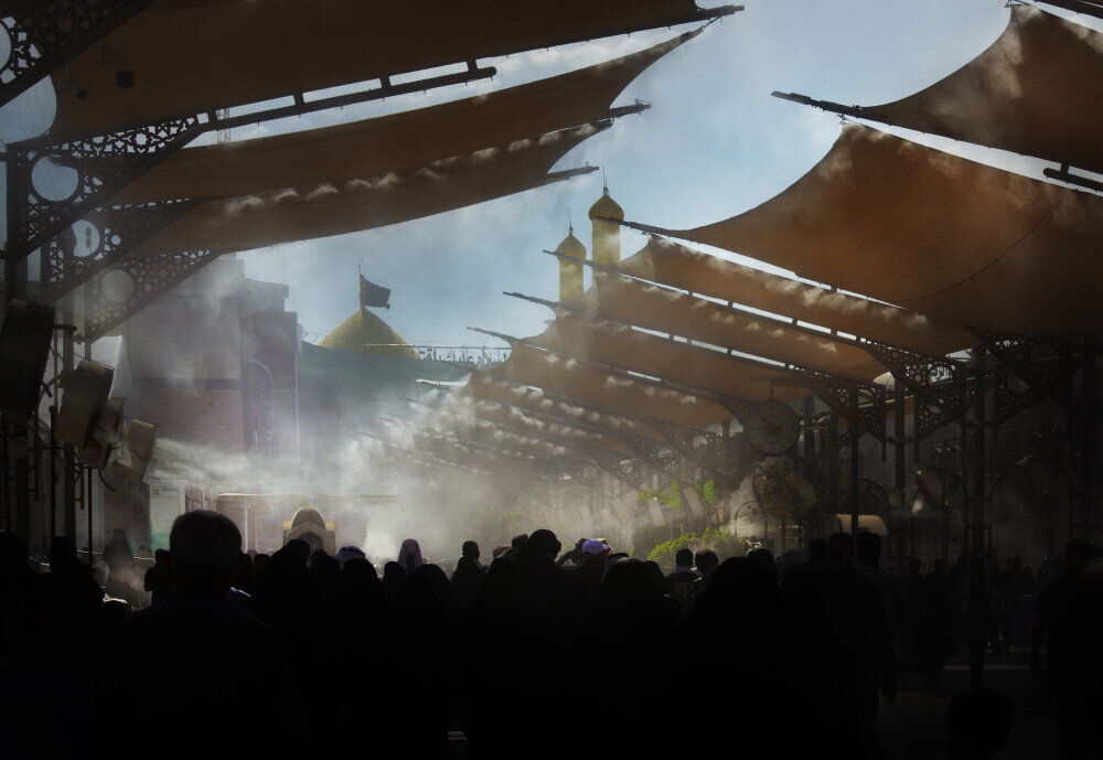 لجنة الزيارة الأربعينية تبحث مع وزير الموارد آلية توفير المياه خلال موسم الزيارة