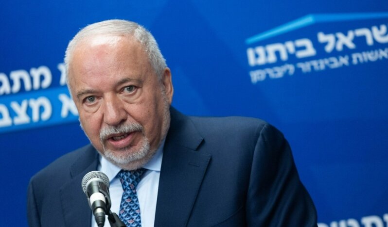 Liberman: İran tehdidine karşı önleyici saldırı yapmalıyız