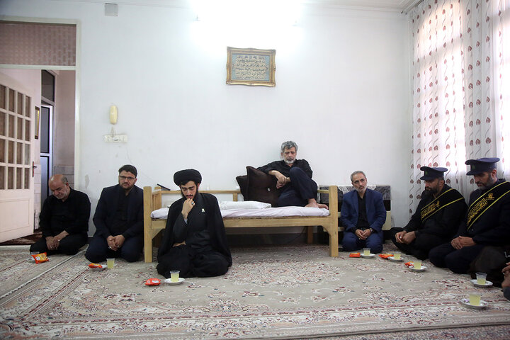 Photos: Servants of Hazrat Masoumeh shrine honor families of martyrs of 12-day Sacred Defense