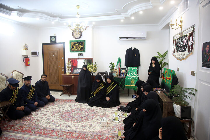 Photos: Servants of Hazrat Masoumeh shrine honor families of martyrs of 12-day Sacred Defense