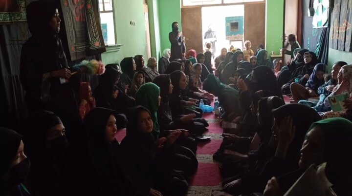ویدئو | سوگواری خواهران در دارالعلوم حسنیه